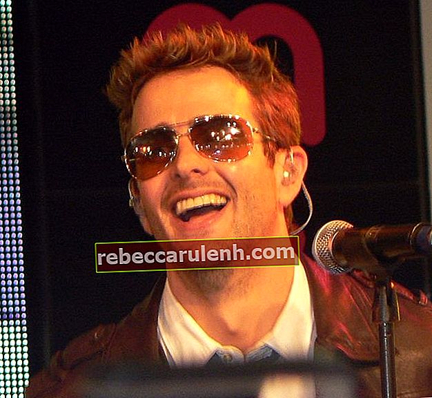 Joey McIntyre au HMV Record Store à Londres le 8 septembre 2008