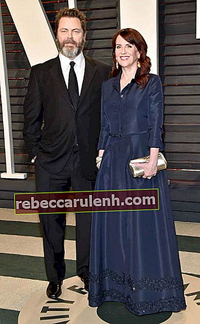 Ник Офърман и Меган Мълали на партито на Оскар на Vanity Fair през февруари 2017 г.