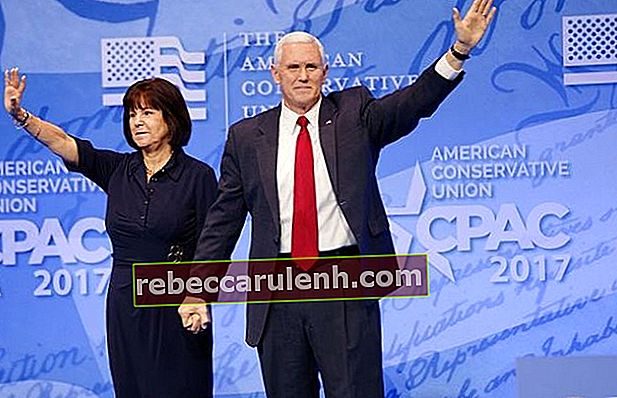Майк и Карън Пенс, както се вижда в CPAC през 2017 г.