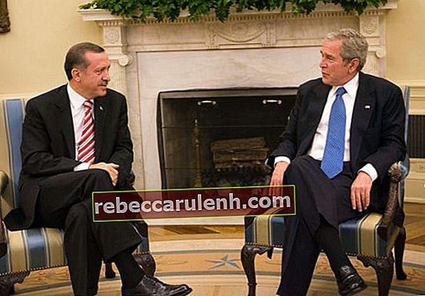 Recep Tayyip Erdoğan (links) Treffen mit Präsident George W. Bush am 5. November 2007 im Oval Office