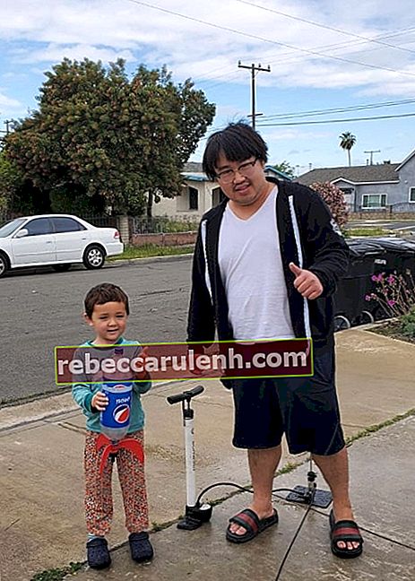 Asian Andy comme on le voit sur une photo prise avec son neveu en avril 2020