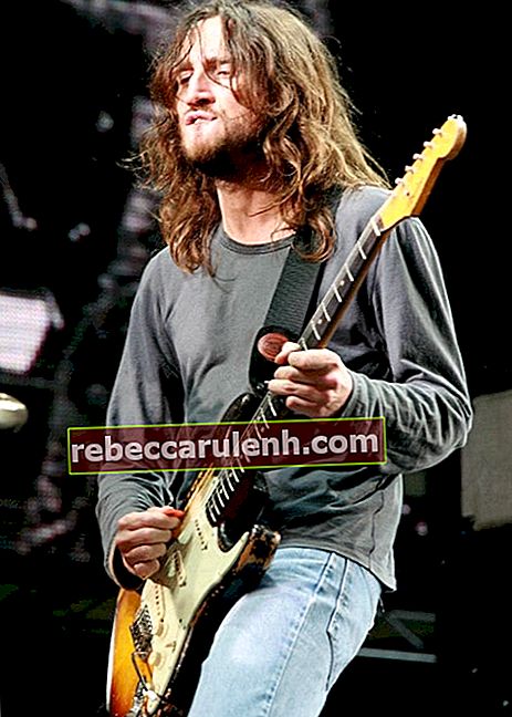 John Frusciante widziany w lutym 2014 roku