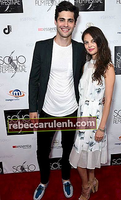 Матю Дадарио и Естер Ким на наградите Teen Choice Awards през юли 2016 г.