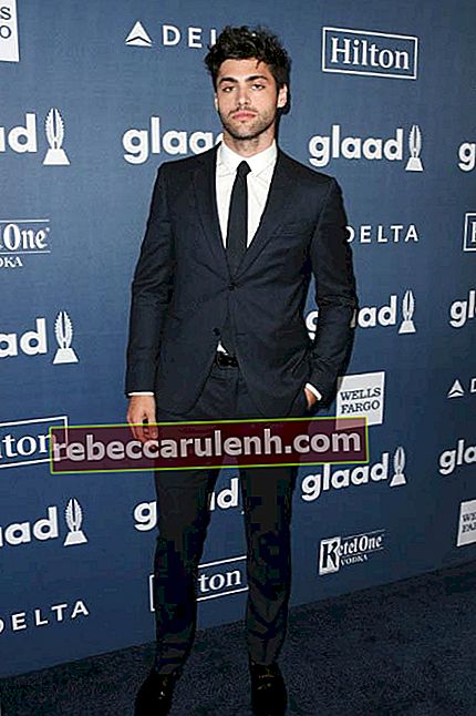 Matthew Daddario à la 27e GLAAD Media Awards en avril 2016