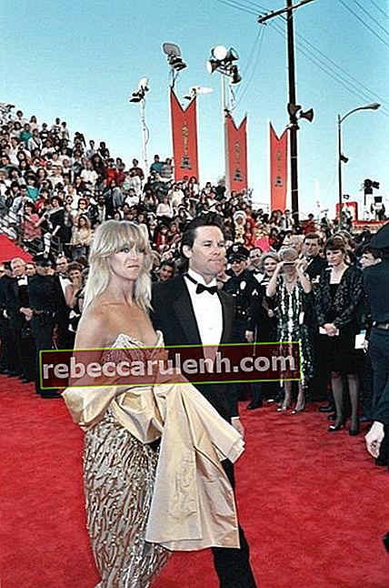 Кърт Ръсел и Голди Хоун пристигат на наградите „Оскар“ през 1989 г.
