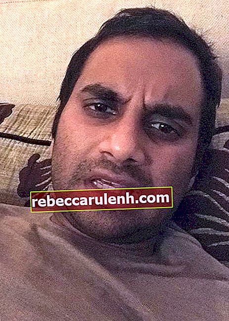 Aziz Ansari dans un selfie Instagram en février 2019