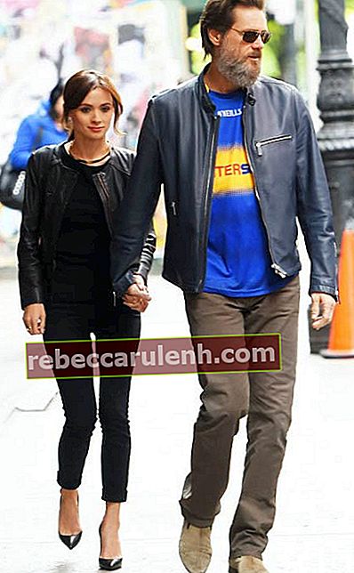 Jim Carrey et son ex-petite amie Cathriona White lors d'une sortie