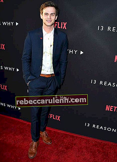 Брандън Флин на премиерата на 13 причини защо Netflix през март 2017 г.