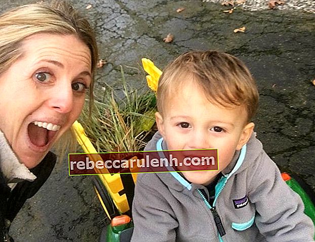 Jade McCarthy en selfie avec son fils en novembre 2018