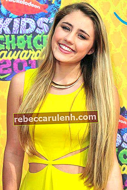 Лия Мари Джонсон на премии Nickelodeon Kids Choice Awards 2014.