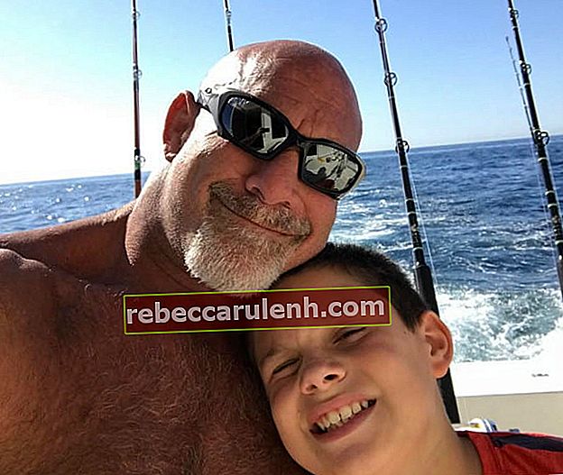 Bill Goldberg mit seinem Sohn im April 2017
