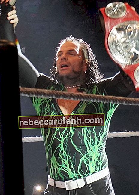 Jeff Hardy als Raw Tag Team Champion im Mai 2017